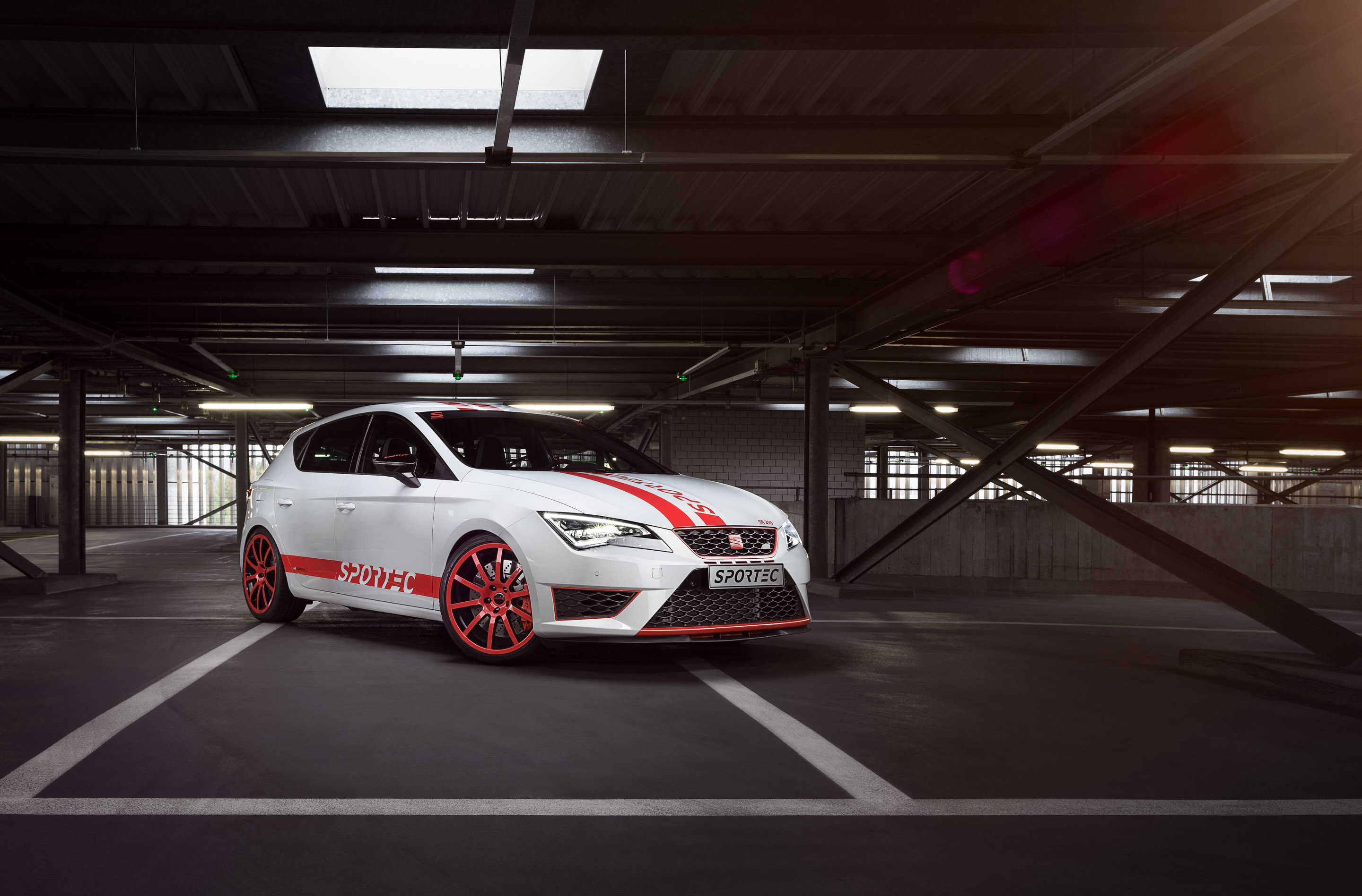 Sportec Seat Leon Cupra SR350 — Frame 1