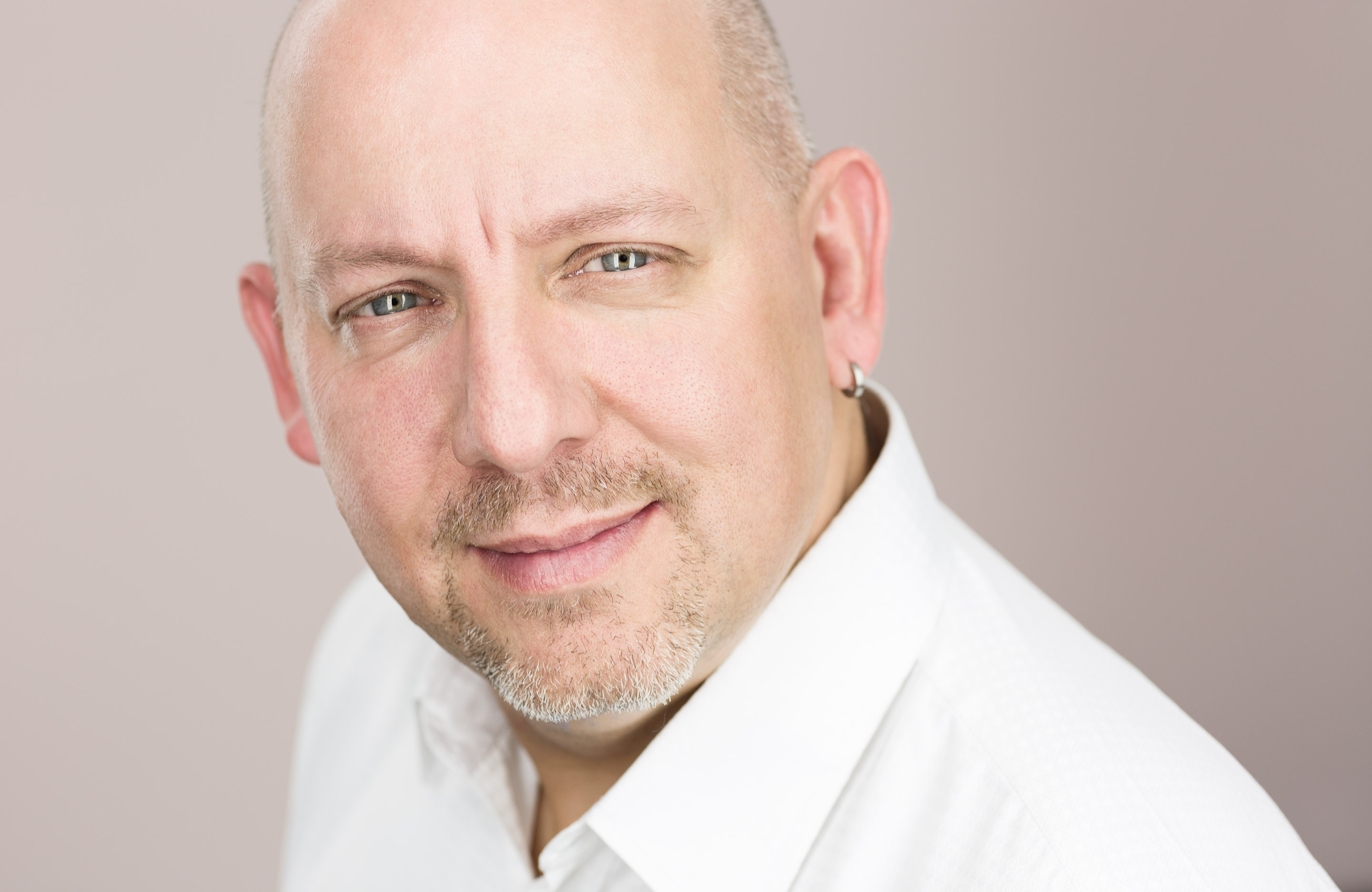 Headshots Candid Aeby — Frame 6