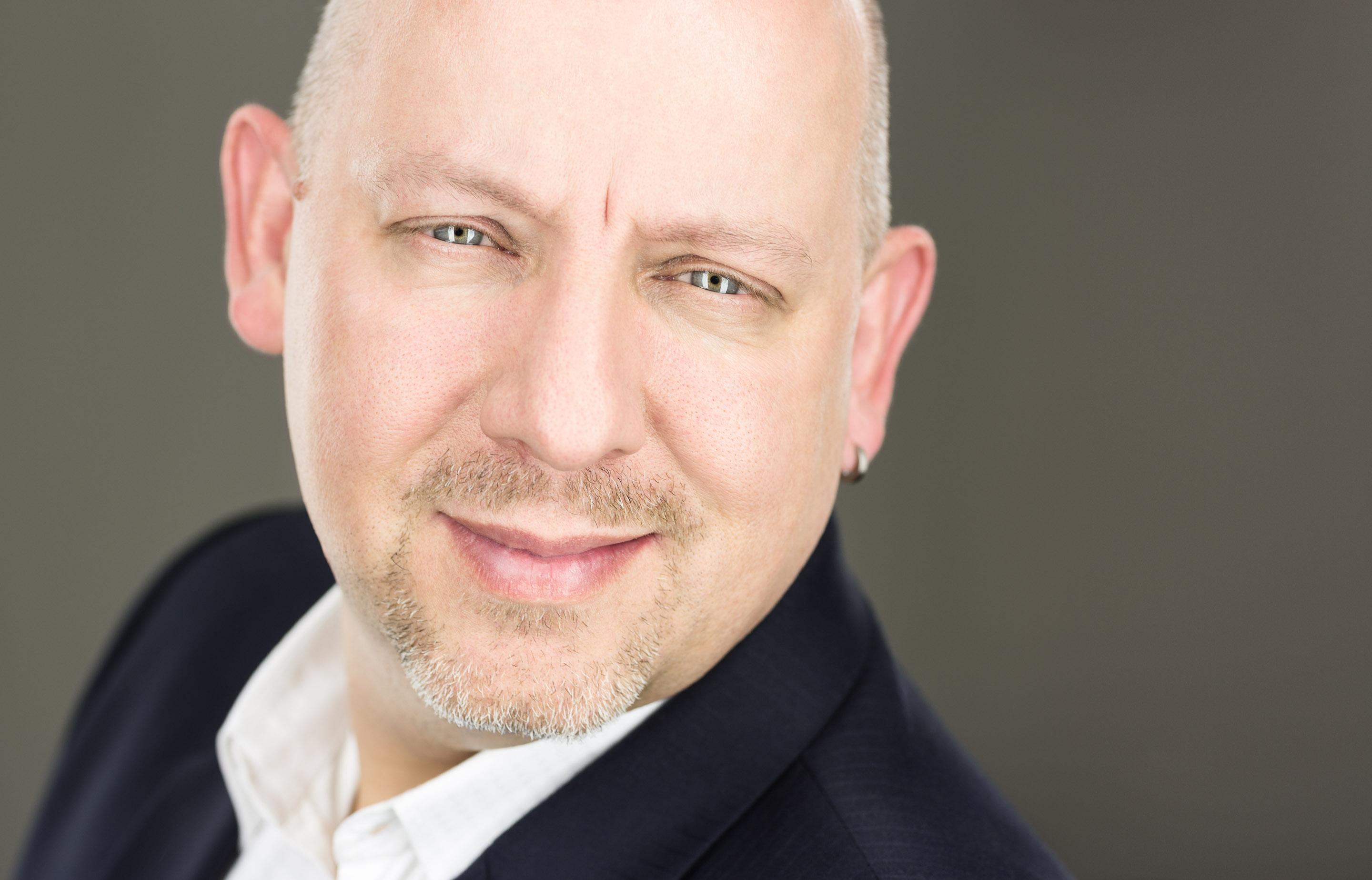 Headshots Candid Aeby — Frame 3