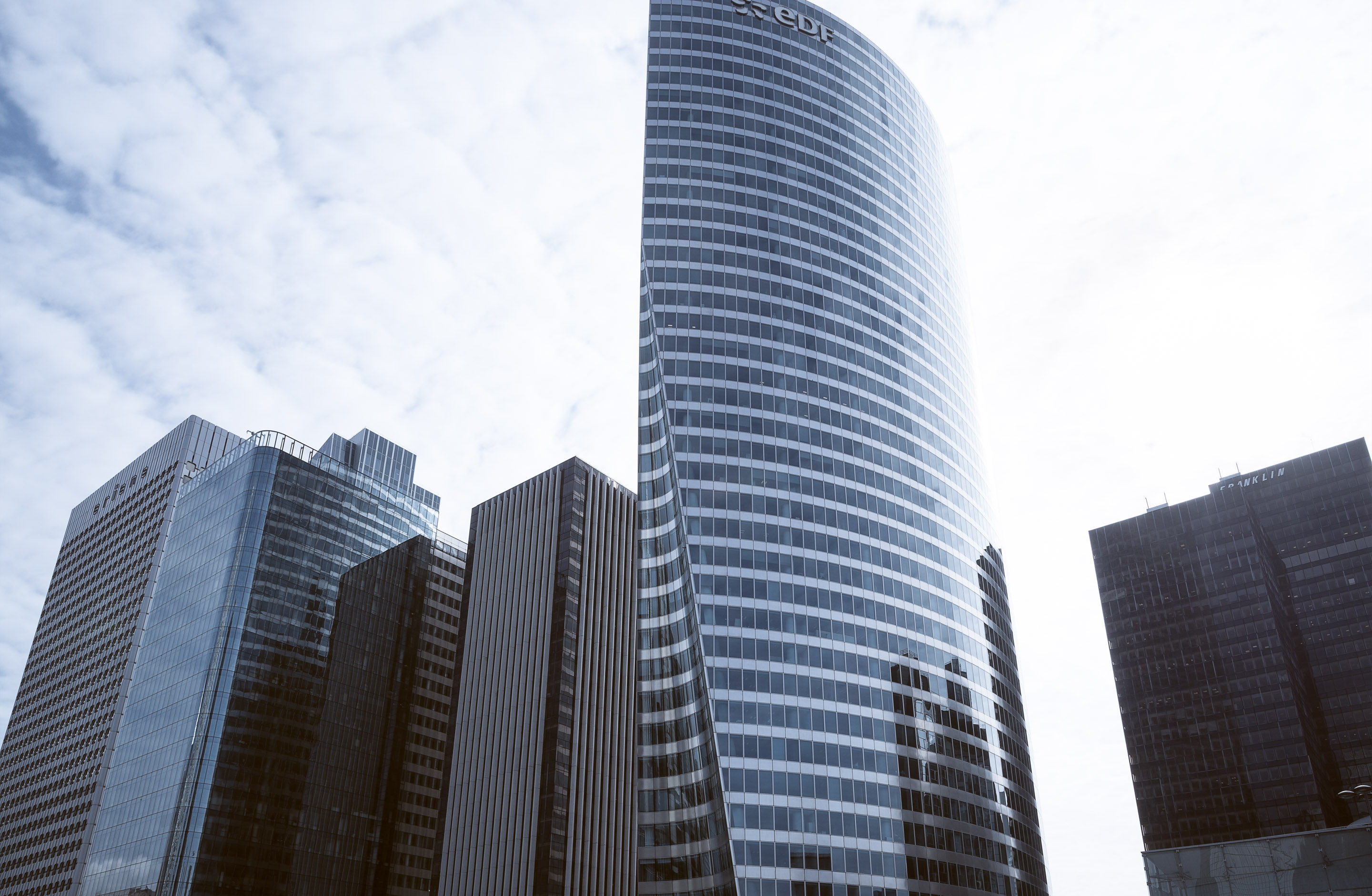 Paris - La Défense — Frame 36