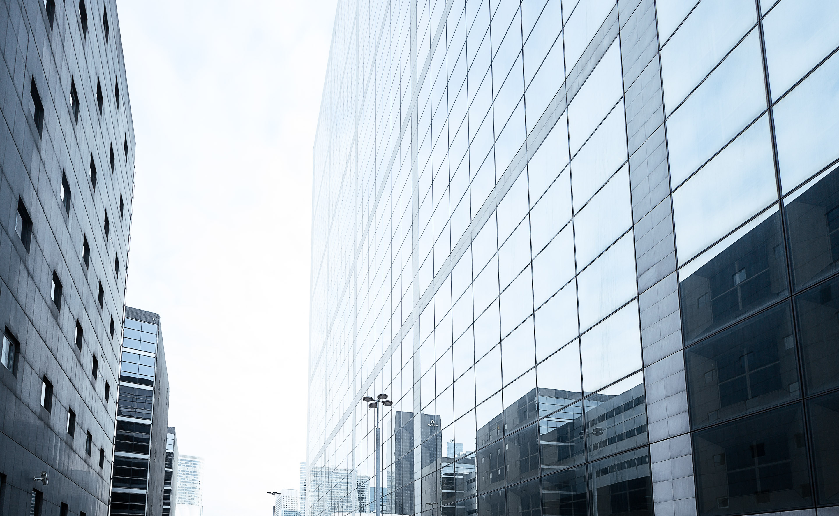 Paris - La Défense — Frame 24