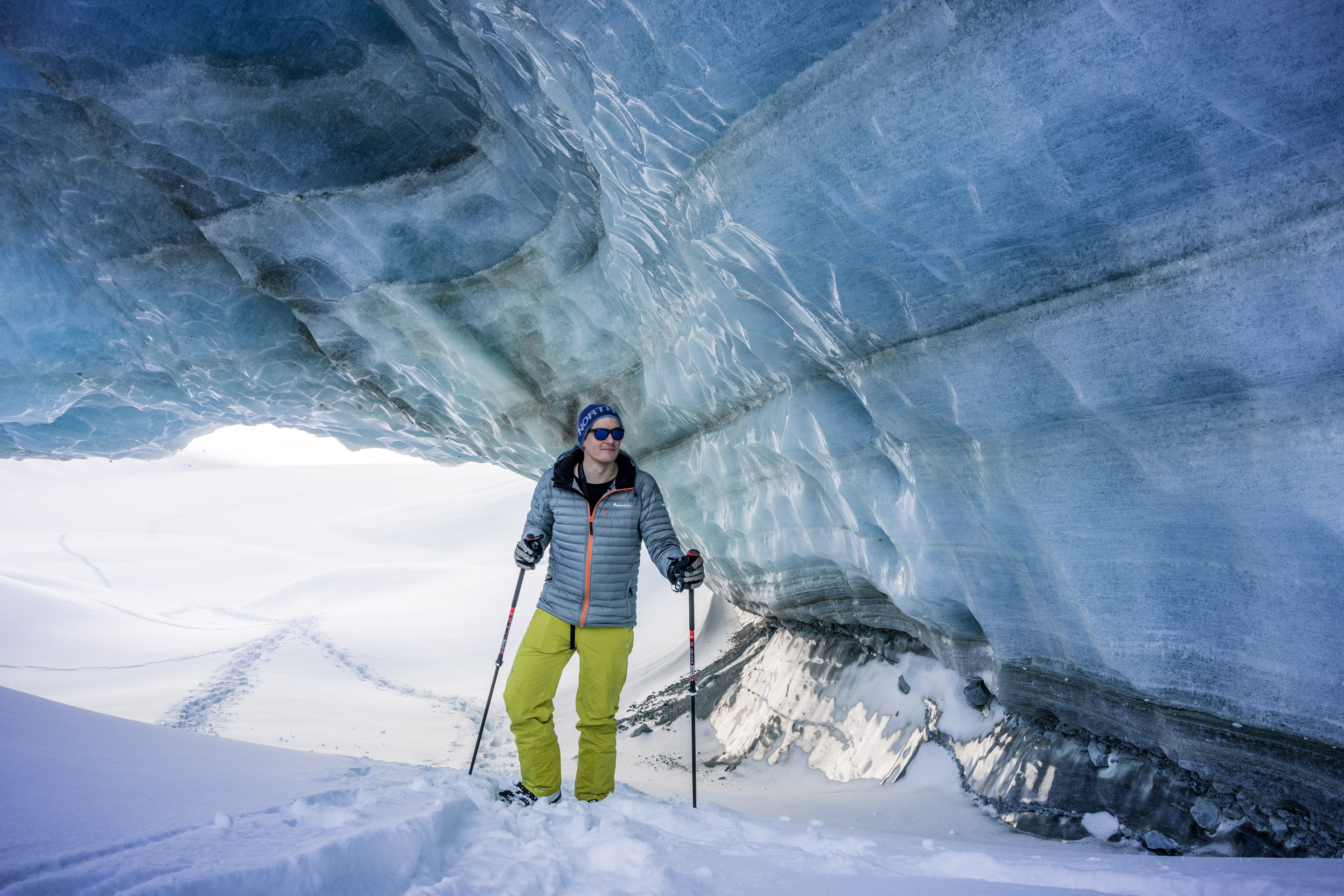 Schweiz - Engadin Pontresina Gletscherhöhle — Frame 3