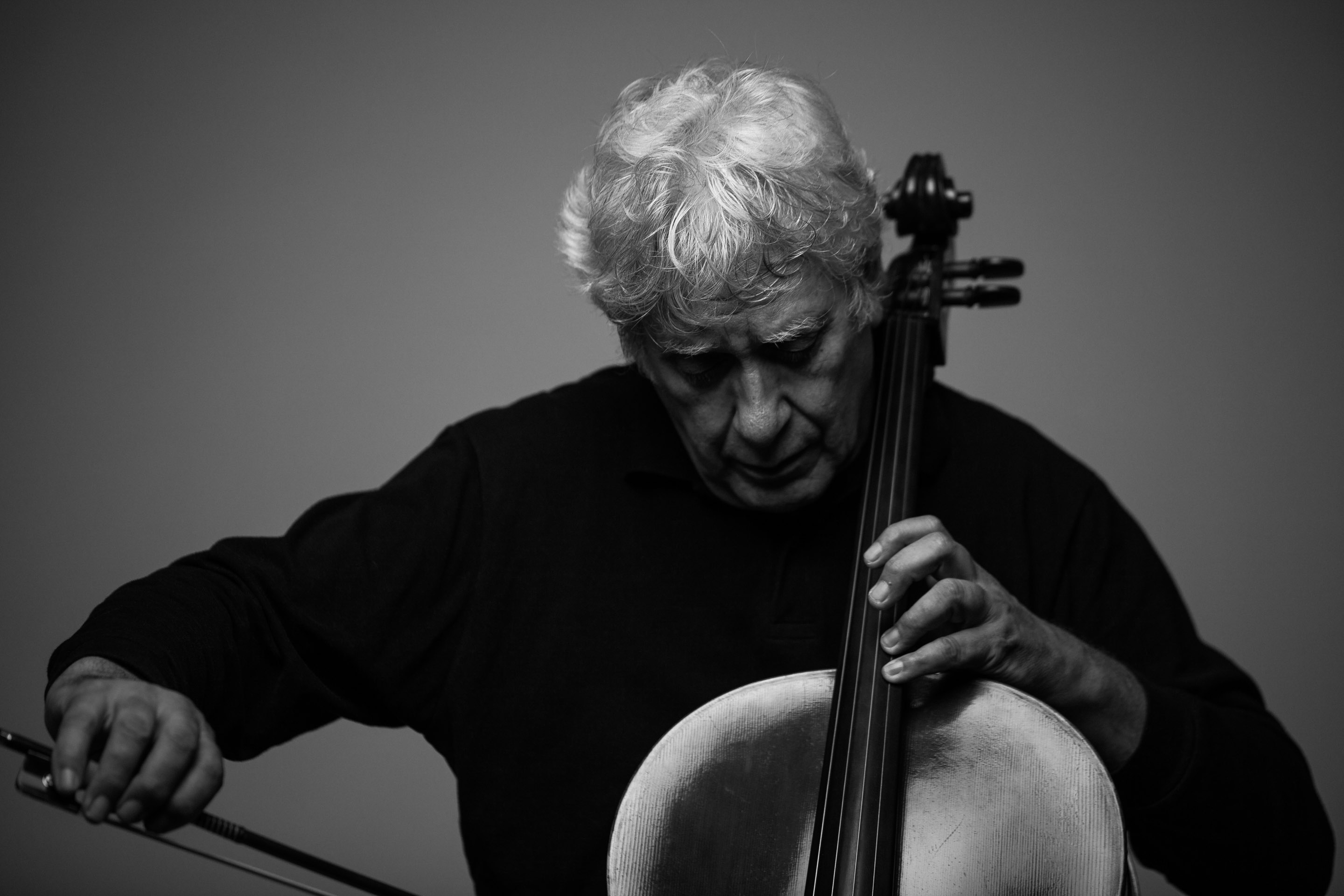 Walter Gimmer: Cellist — Frame 5