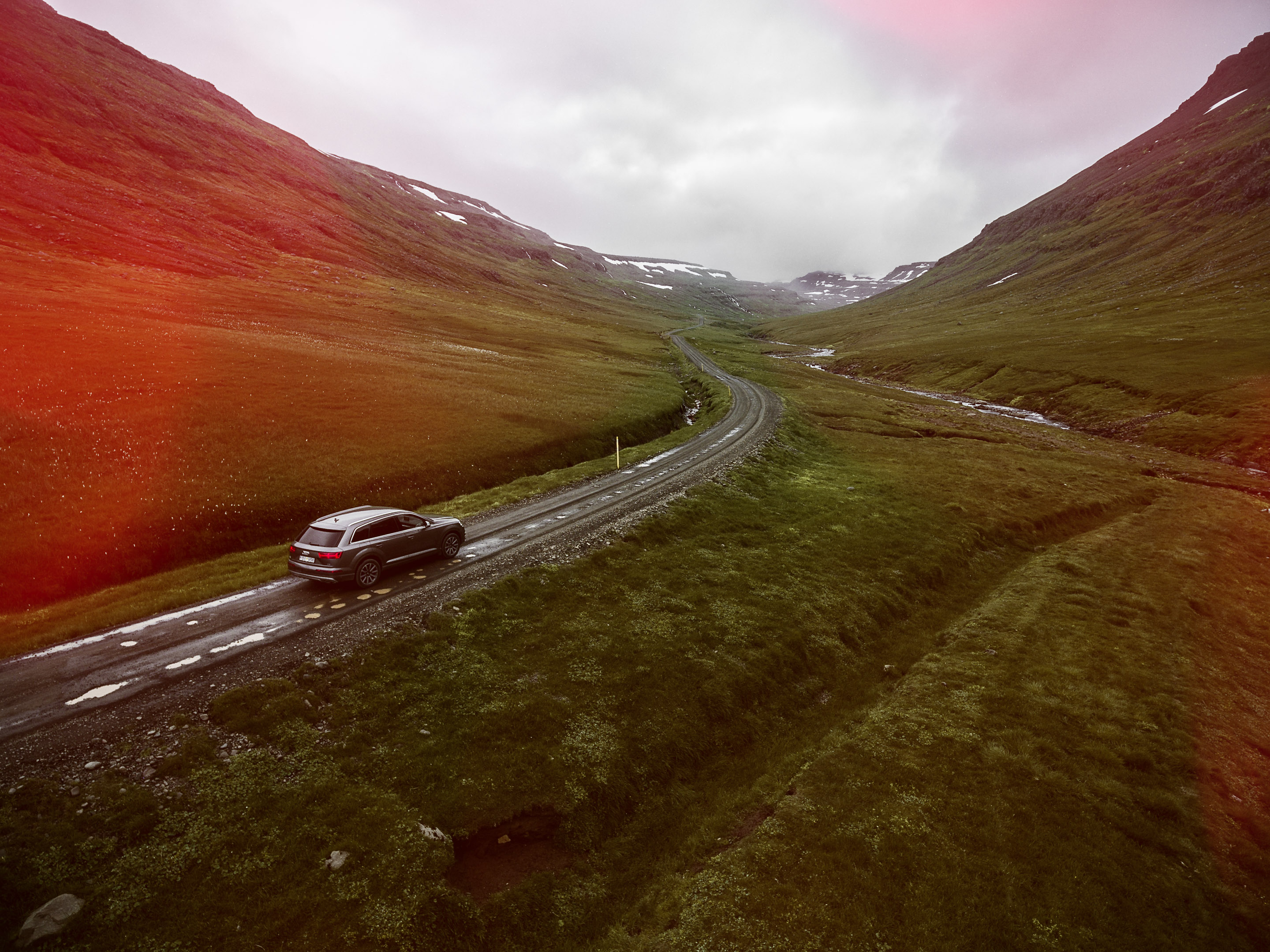 Island - Audi Q3 und Q7 — Frame 73