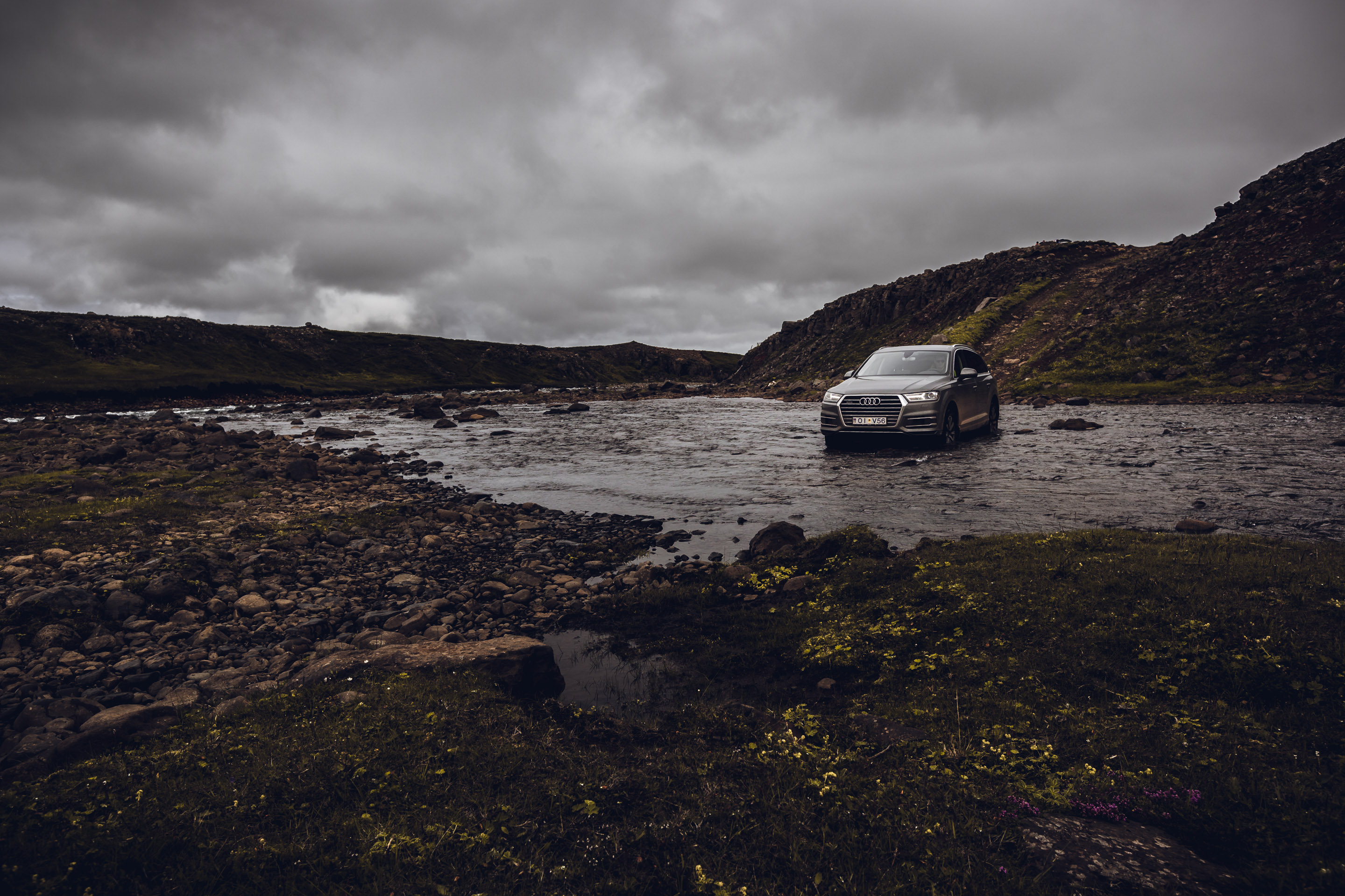 Island - Audi Q3 und Q7 — Frame 57