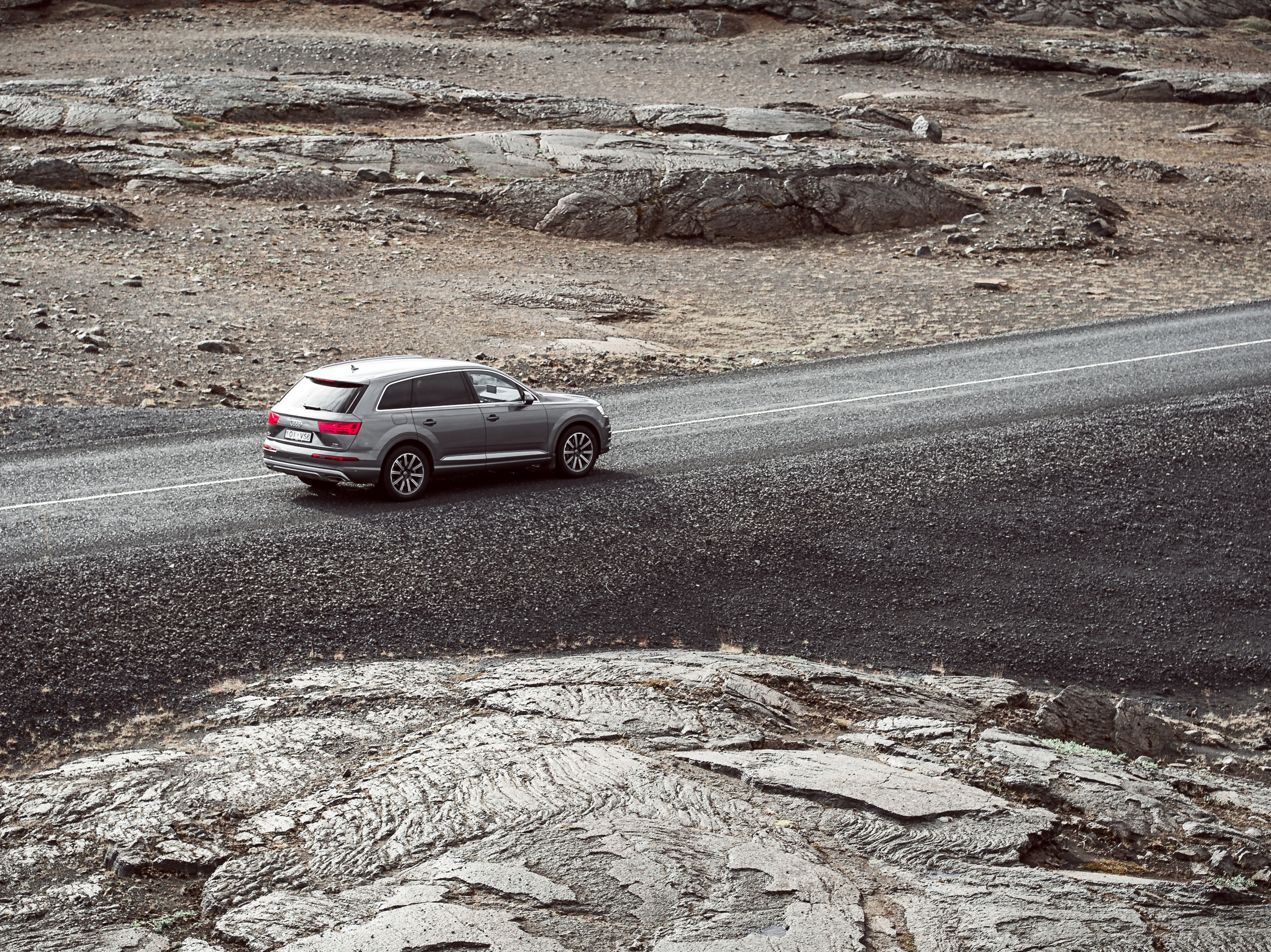 Island - Audi Q3 und Q7 — Frame 34