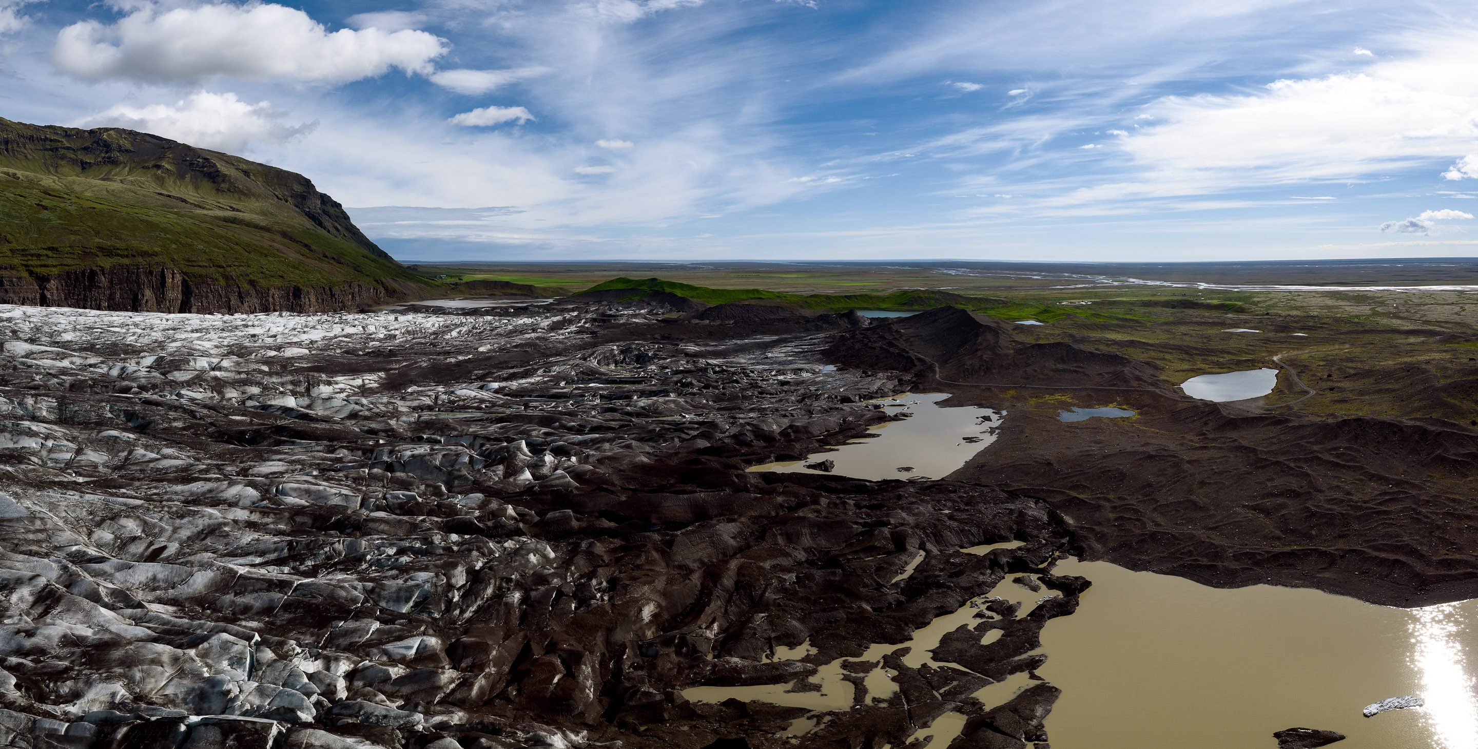 Island - Audi Q3 und Q7 — Frame 93