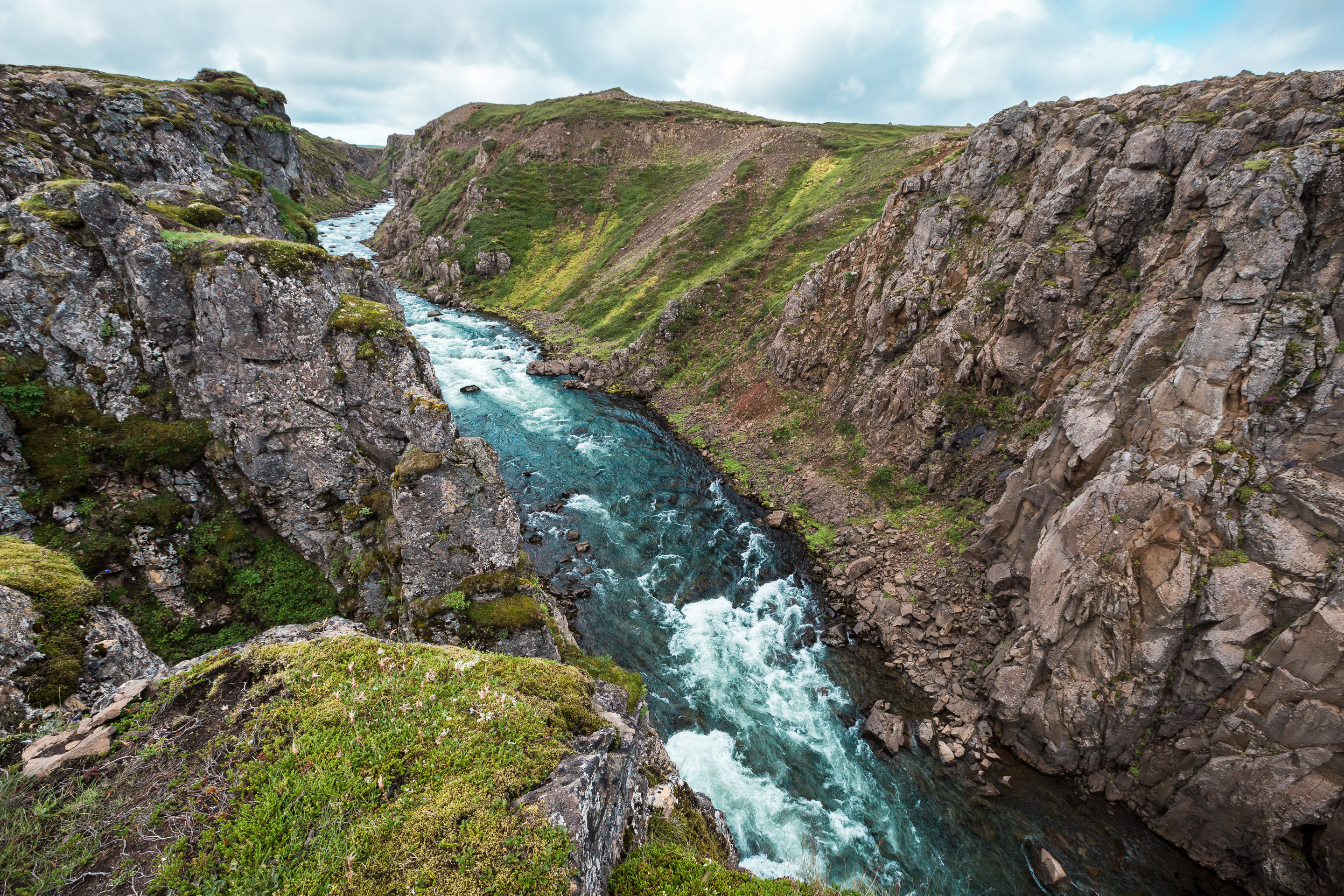 Island - Audi Q3 und Q7 — Frame 60