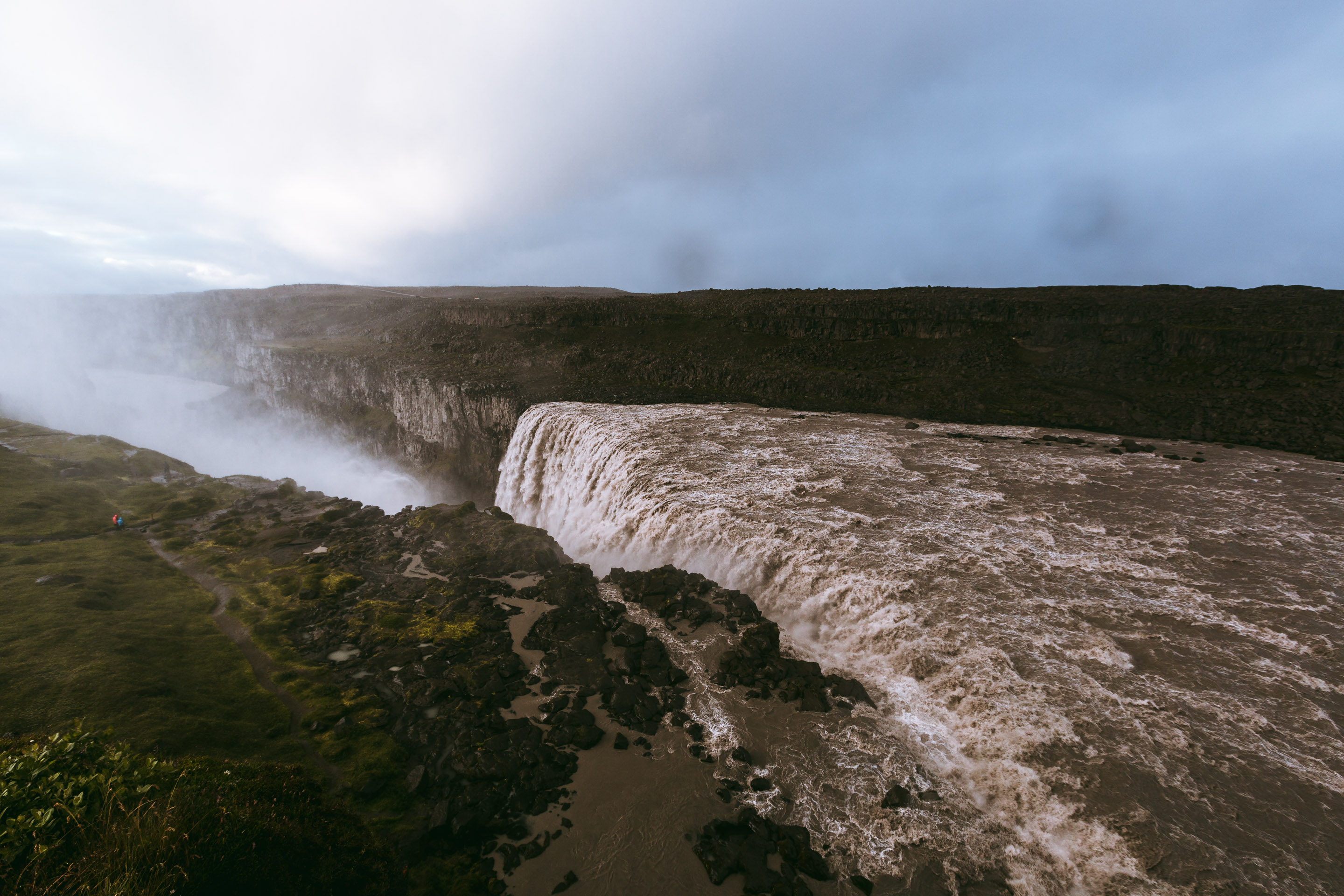 Island - Audi Q3 und Q7 — Frame 42