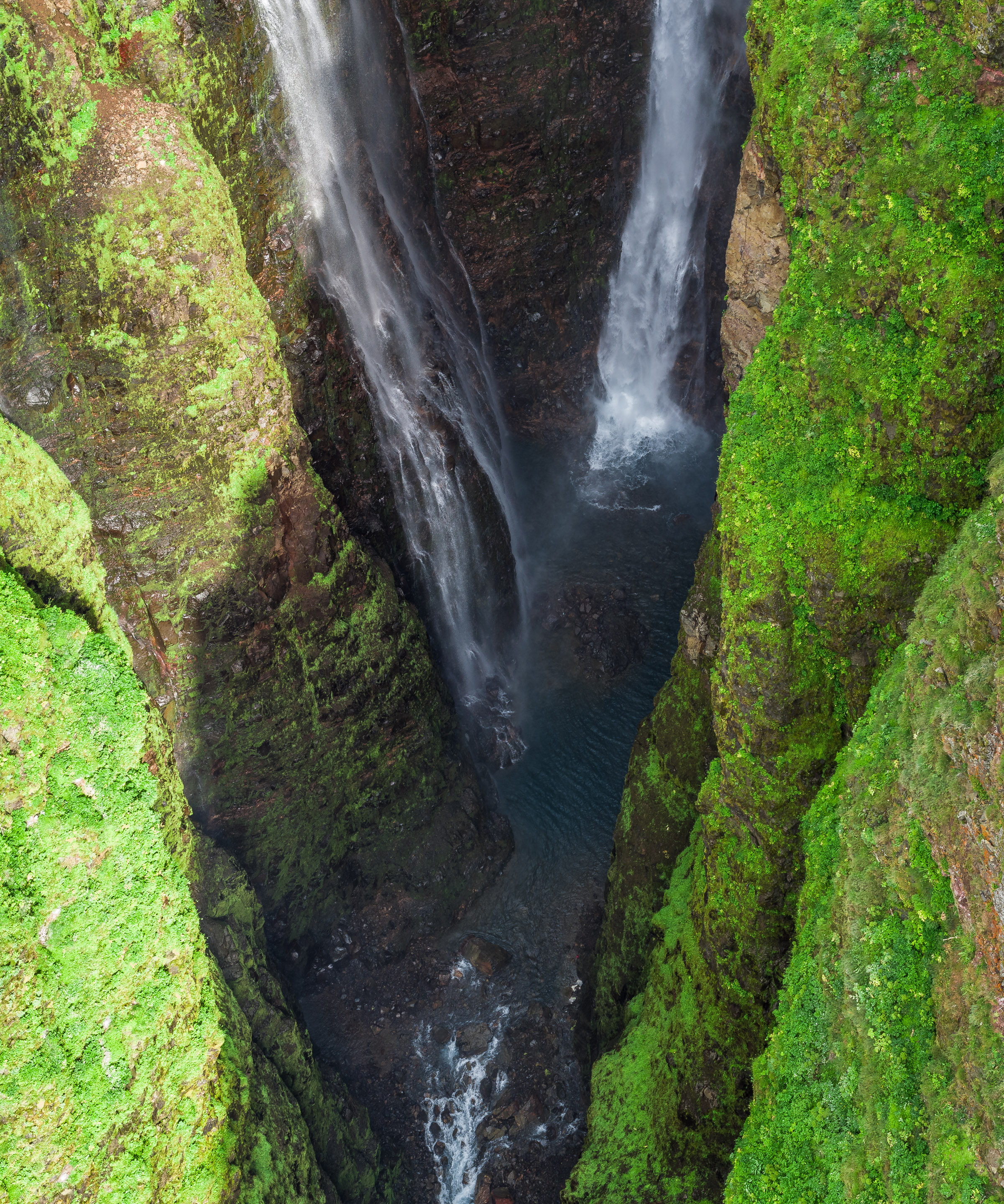Island - Audi Q3 und Q7 — Frame 15
