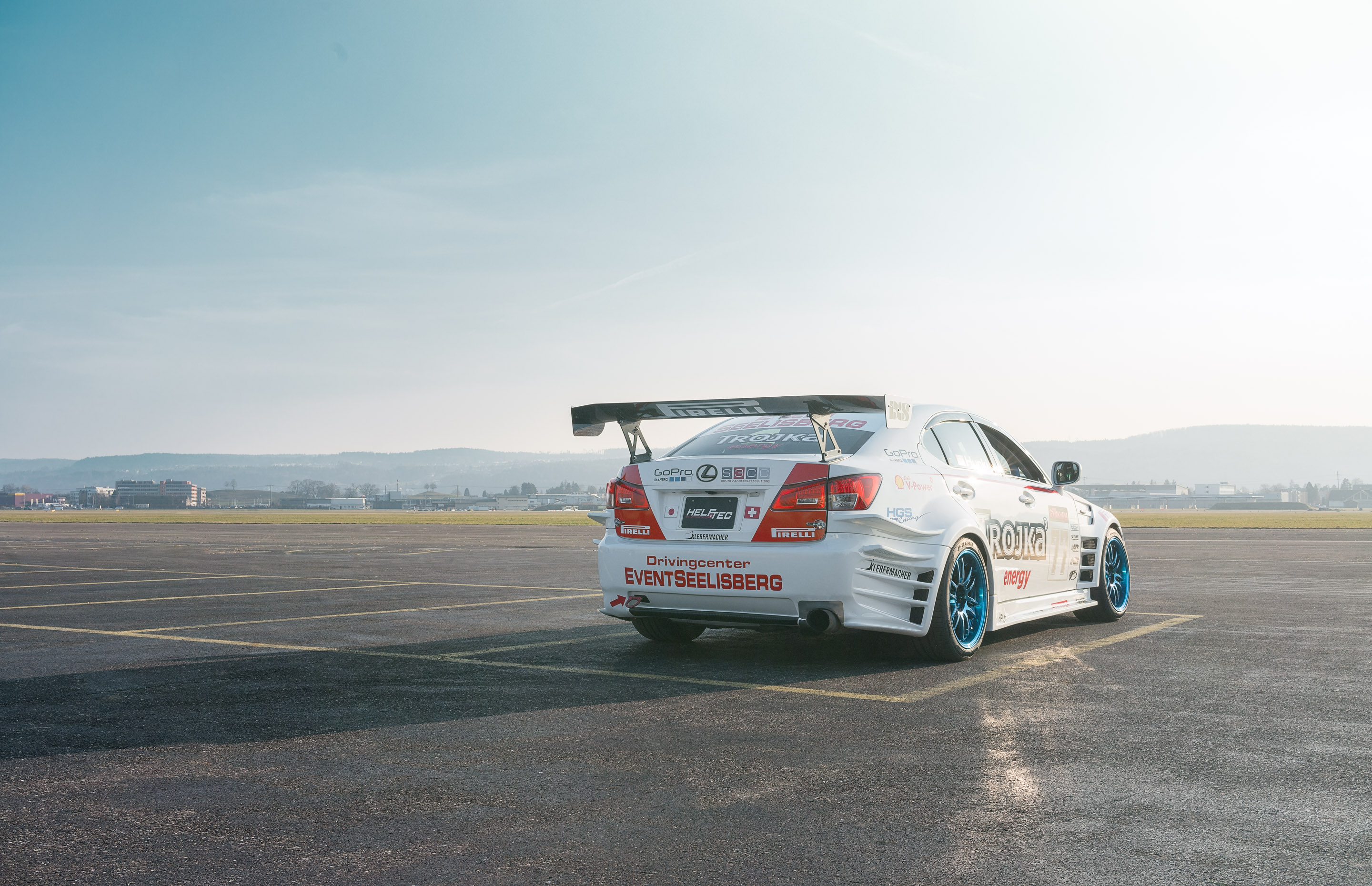 Schweiz - Flugplatz Dübendorf - Lexus IS250 — Frame 9