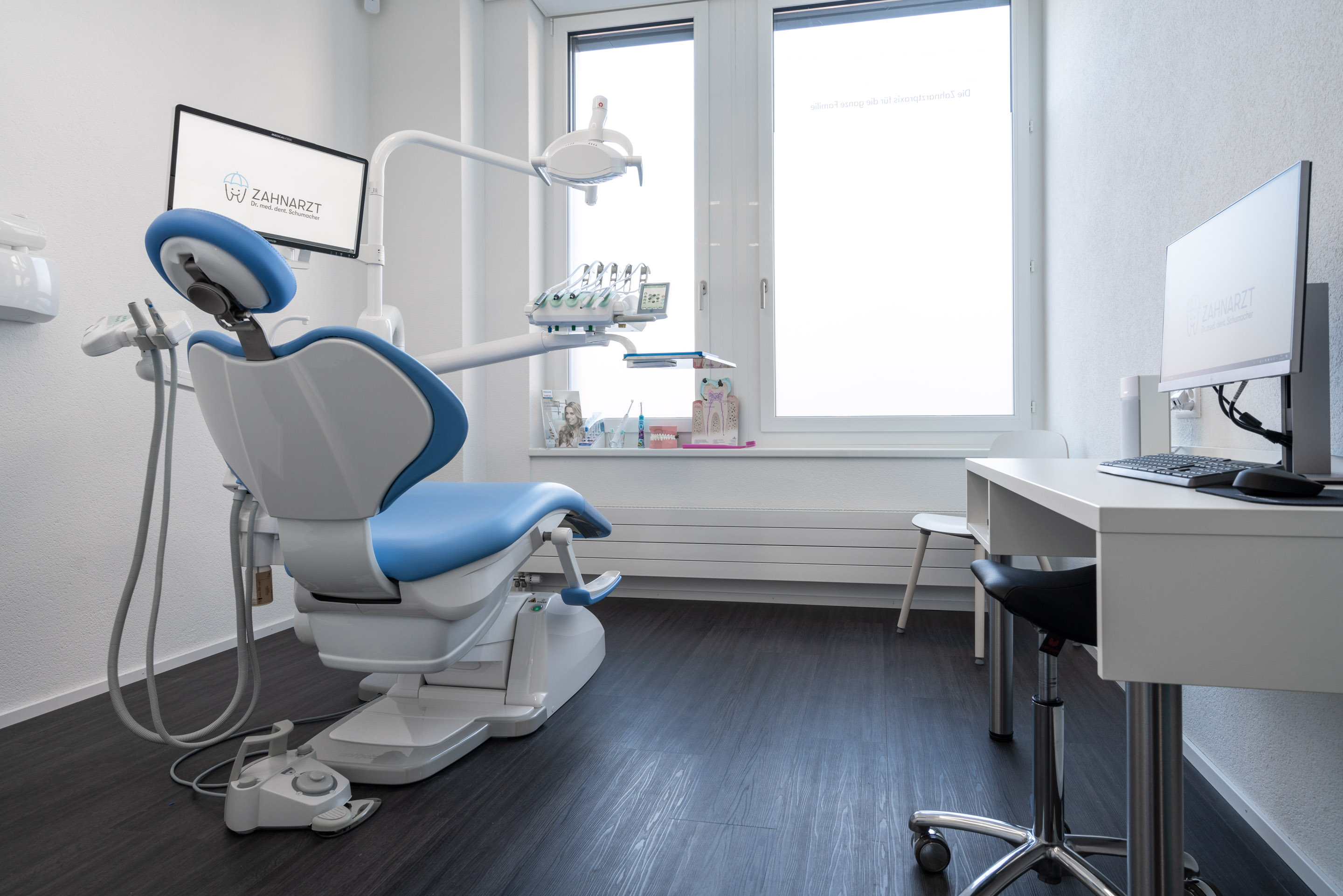 Eröffnung Zahnarztpraxis Schumacher in Malters — Frame 118