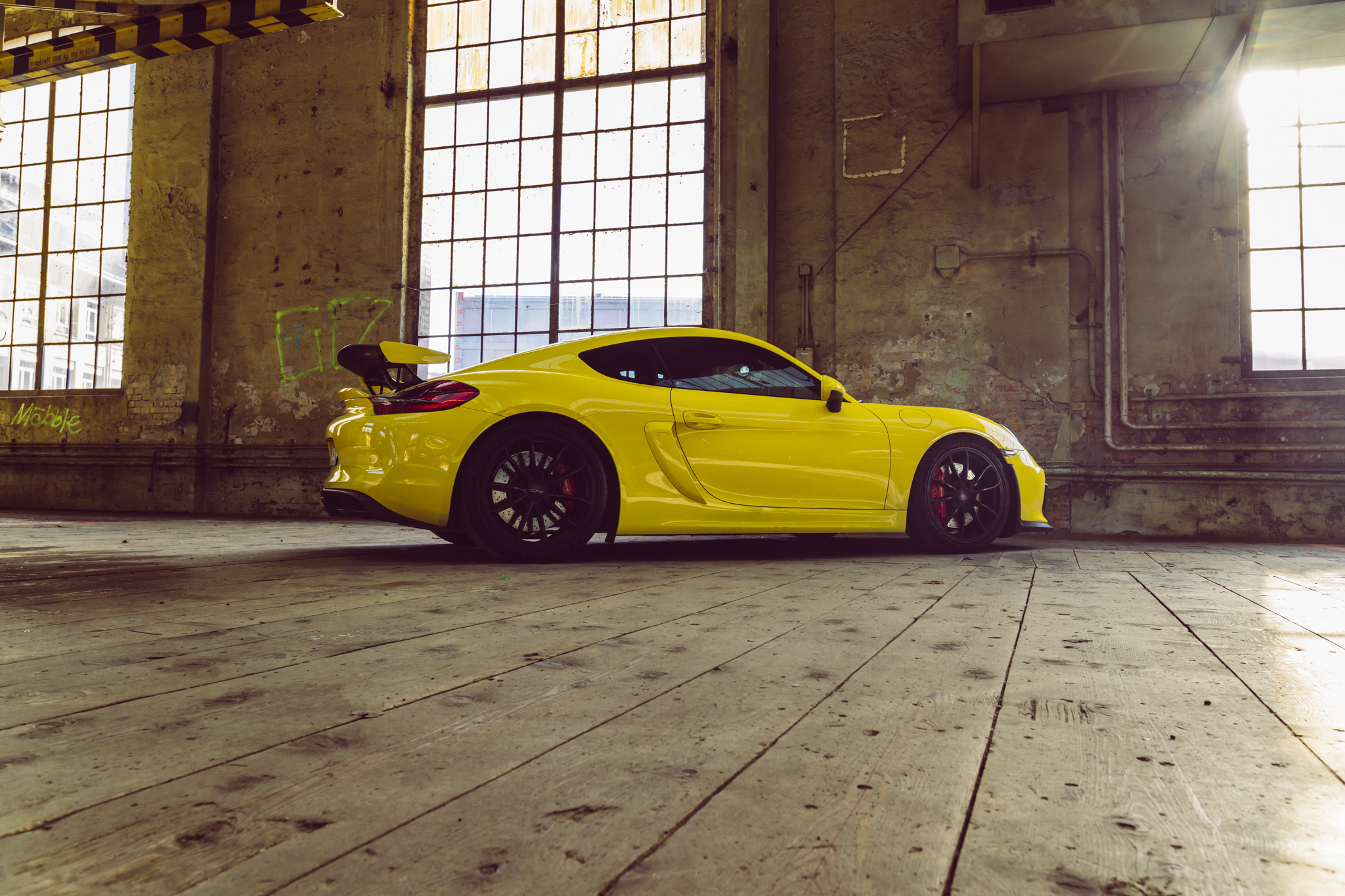 Porsche 981 GT4 — Frame 3