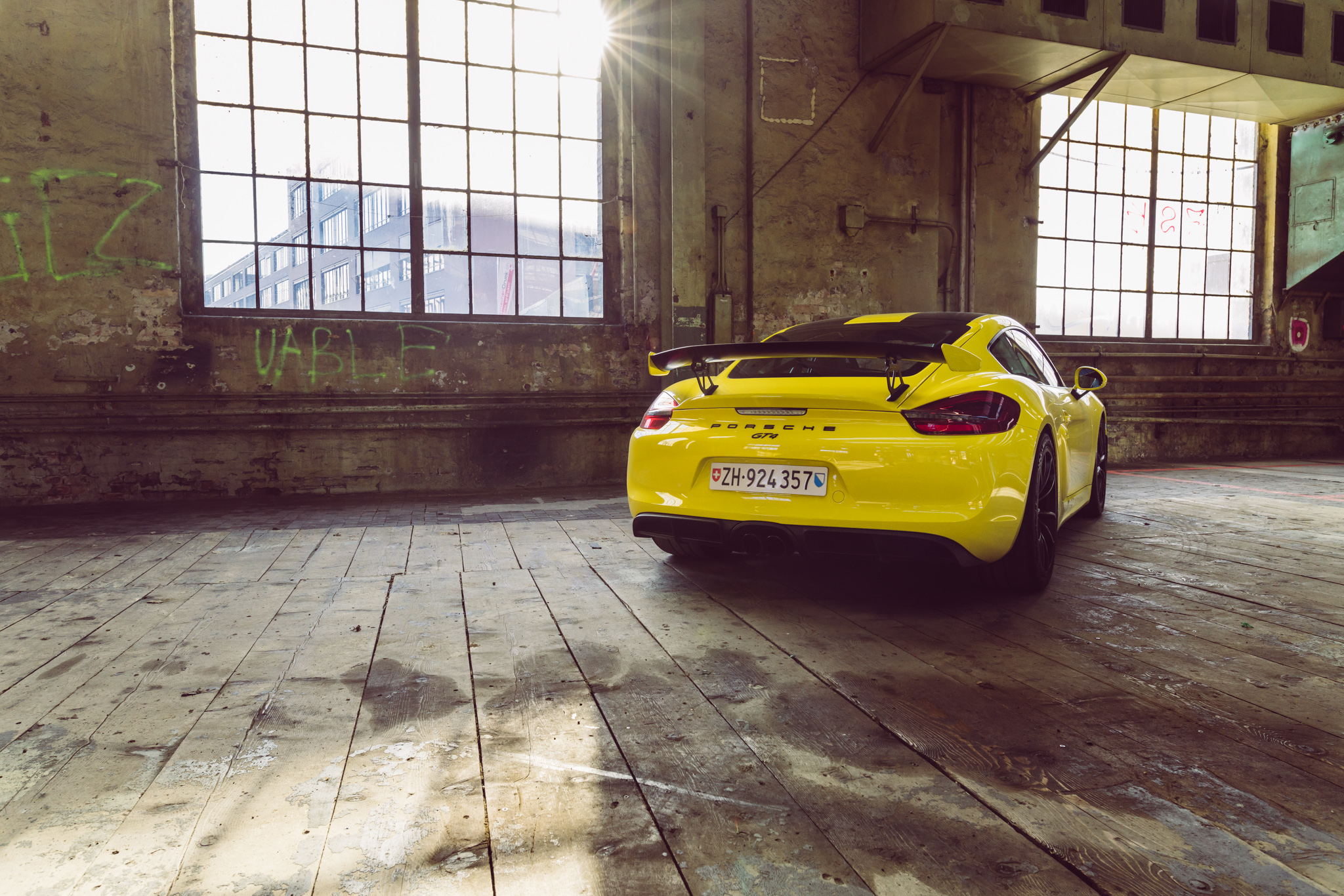 Porsche 981 GT4 — Frame 2